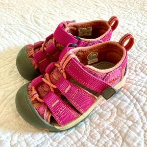 KEEN Newport H2 Closed Toe Sport Sandal